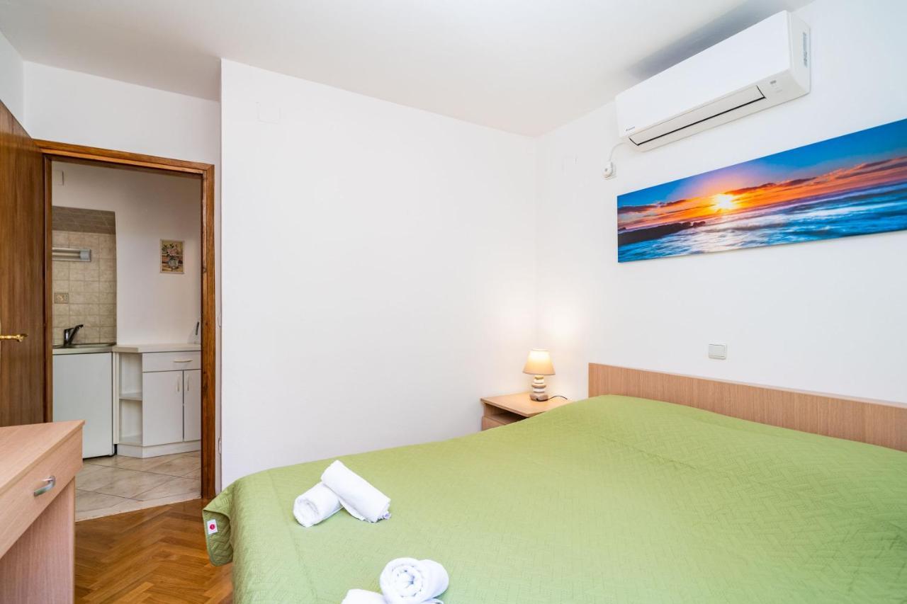 Central Apartment With Terrace Dubrovnik Luaran gambar