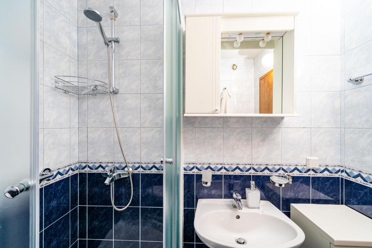 Central Apartment With Terrace Dubrovnik Luaran gambar